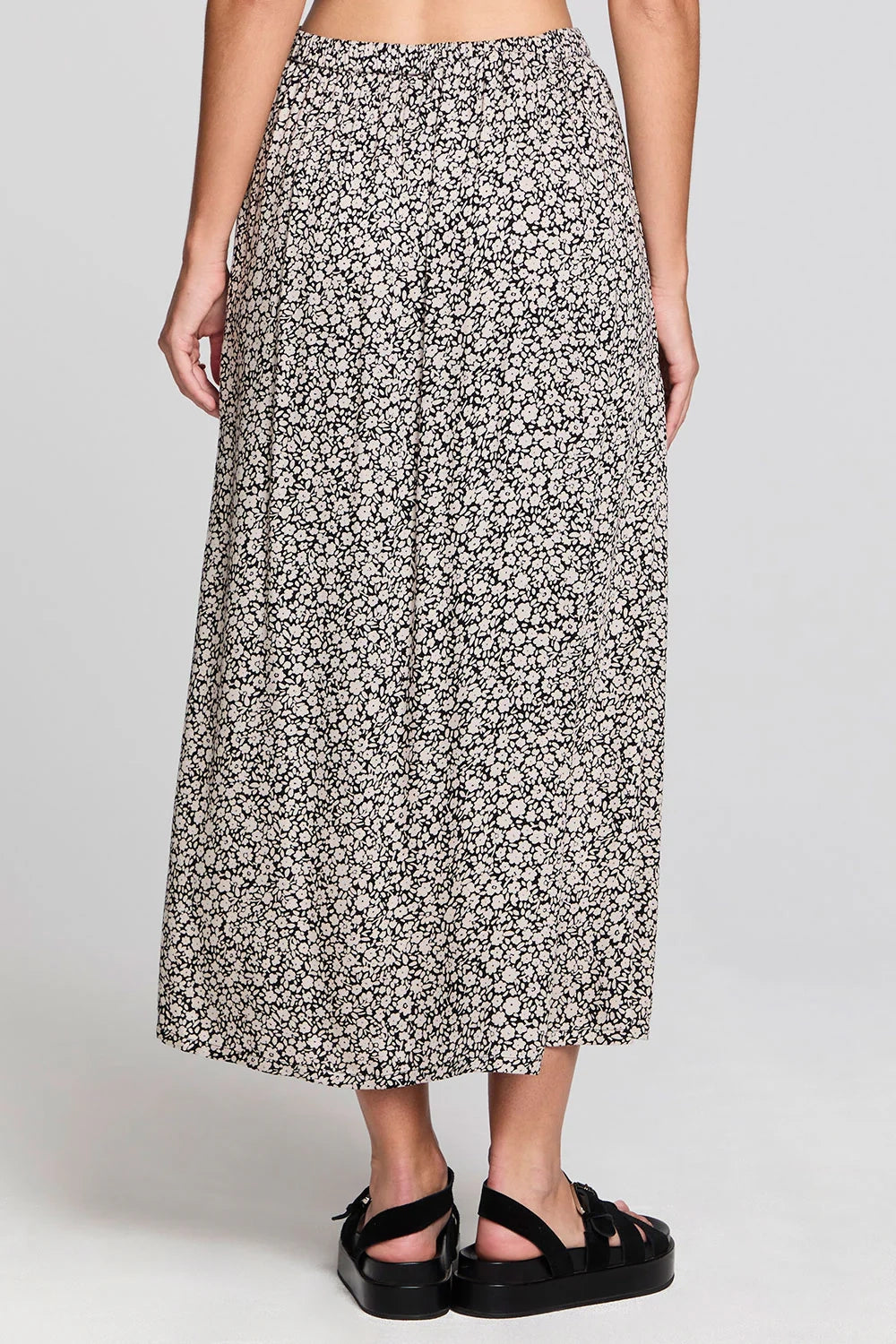 Nolla Midi Skirt