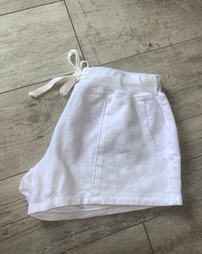 Mesh Contrast Pocket Short