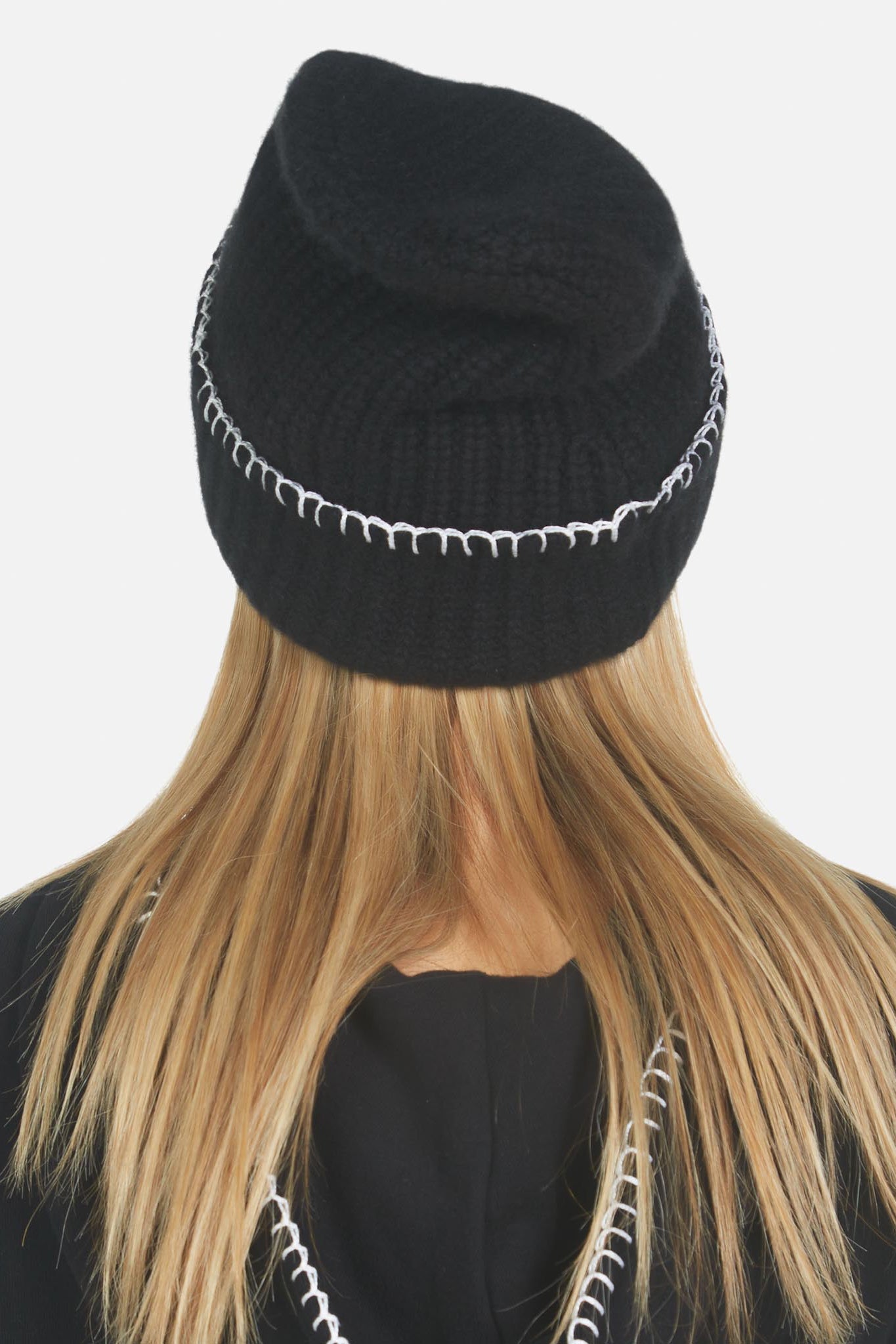 Blix Skull Cashmere Hat
