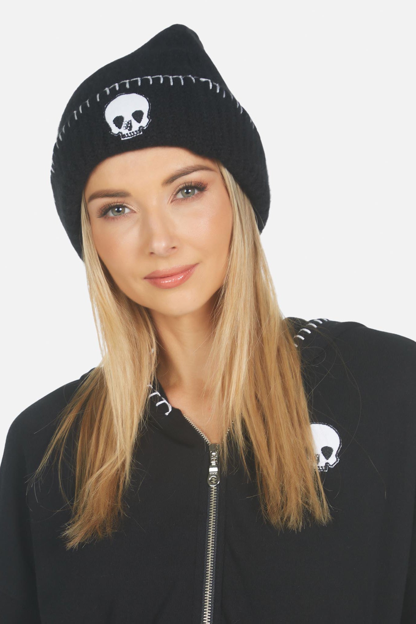 Blix Skull Cashmere Hat