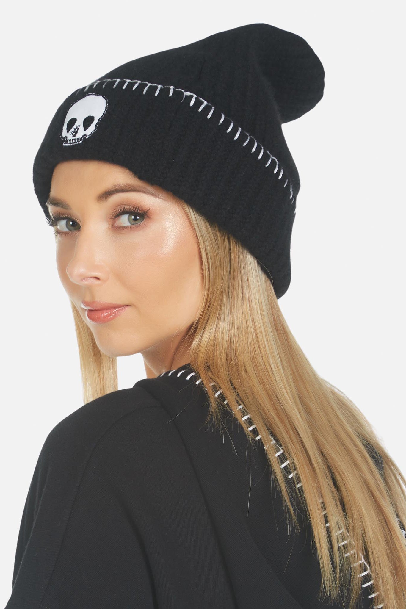 Blix Skull Cashmere Hat