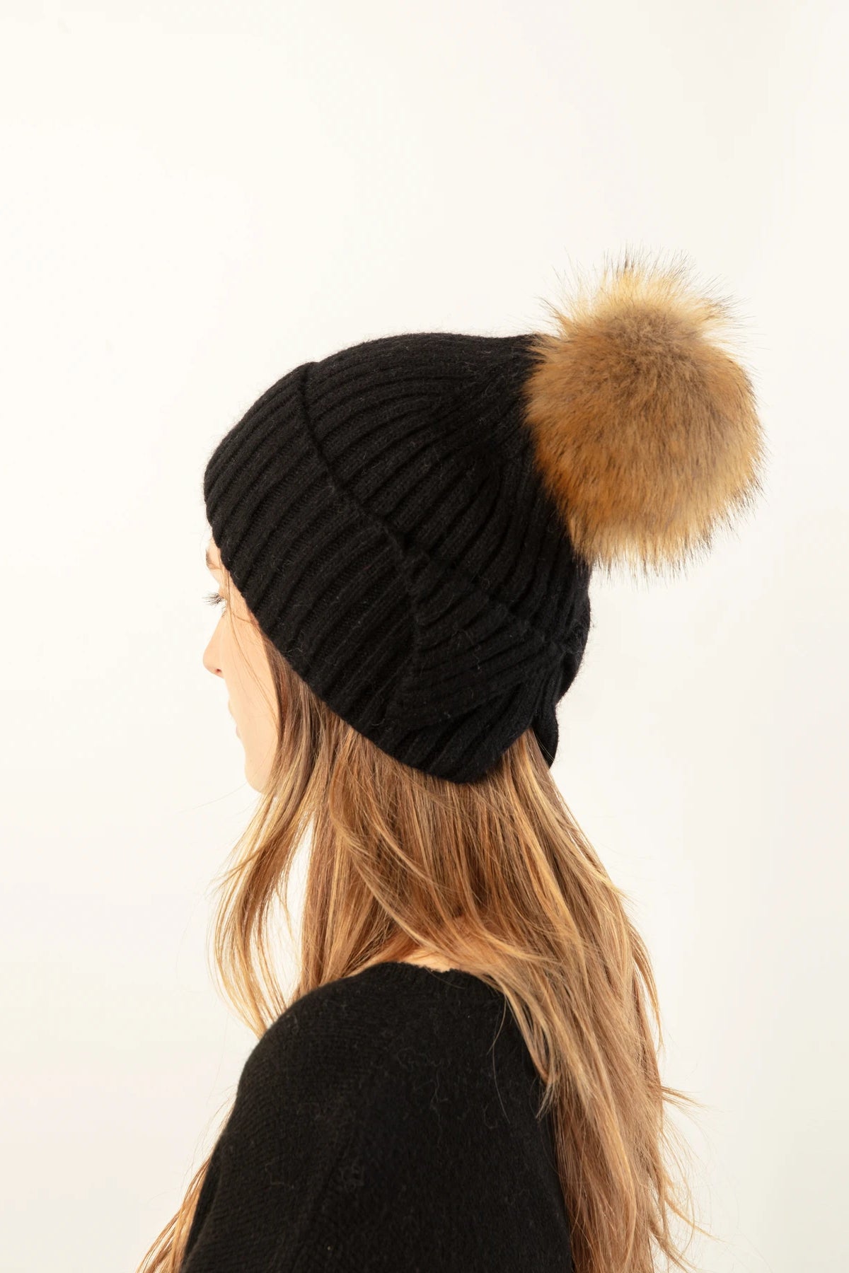 Rib Pom Pom Hat