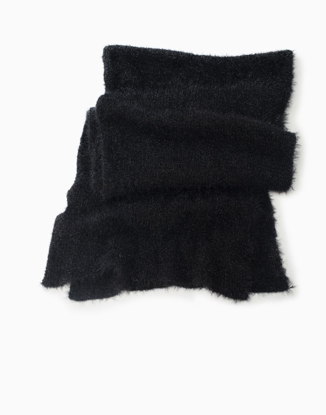 Shiny Feather Scarf